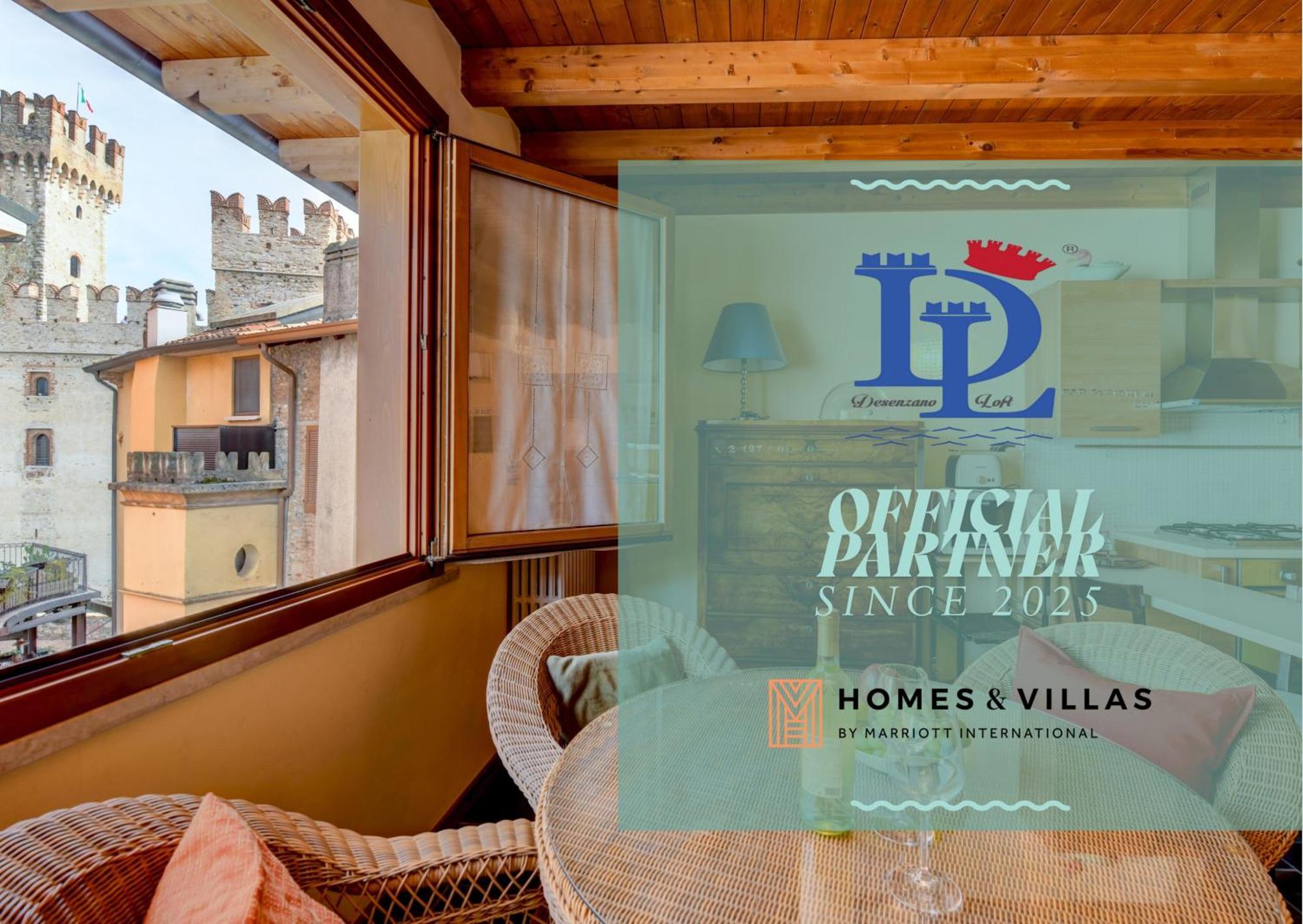 Desenzanoloft Official Partner Marriott Homes & Villas -Penthouse Never Say Never Sirmione Castle View מראה חיצוני תמונה
